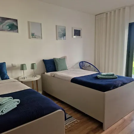 Deep Blue Ac Heating Complex With Pool & Bbq Apartamento