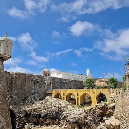 Deep Blue Ac Heating Complex With Pool & Bbq Apartamento