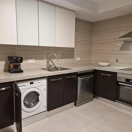 Deep Blue Ac Heating Complex With Pool & Bbq Apartman Ferrel