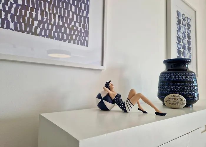 Deep Blue Ac Heating Complex With Pool & Bbq Apartment