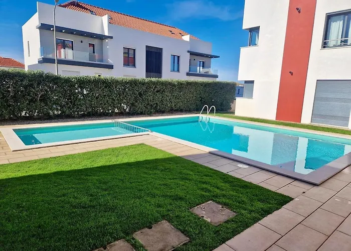 Deep Blue Ac Heating Complex With Pool & Bbq Ferrel (Leiria)