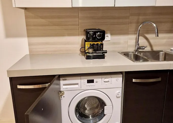 Apartment Deep Blue Ac Heating Complex With Pool & Bbq *